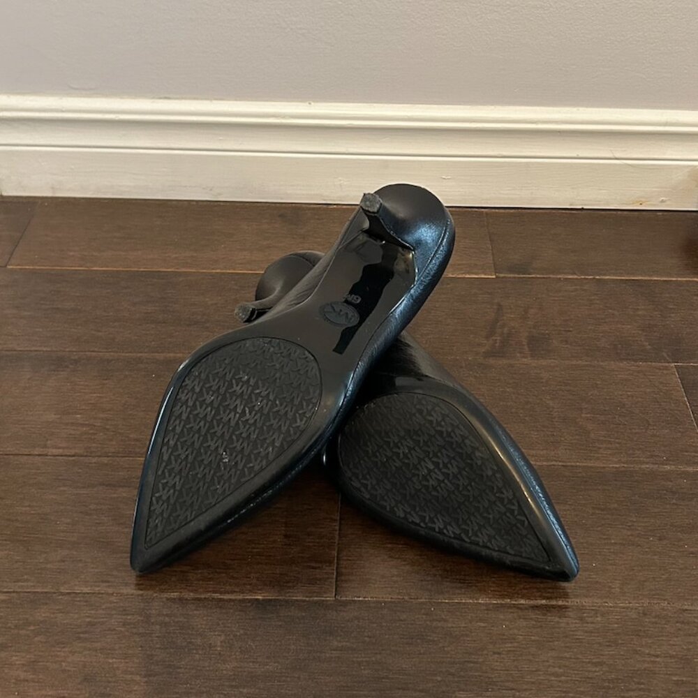 Michael Kors Leather Heels - Picture 4 of 4